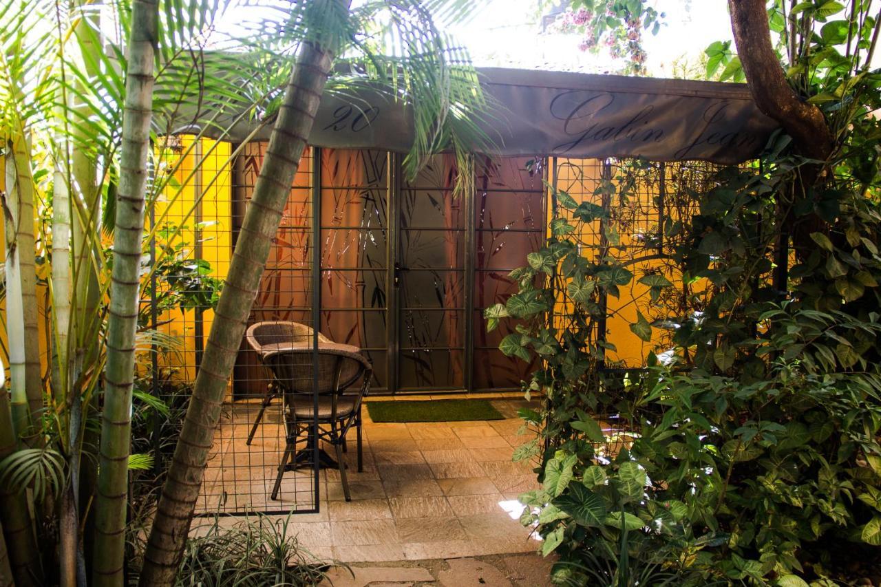 Hotel Bougainviller Kampala Bagian luar foto